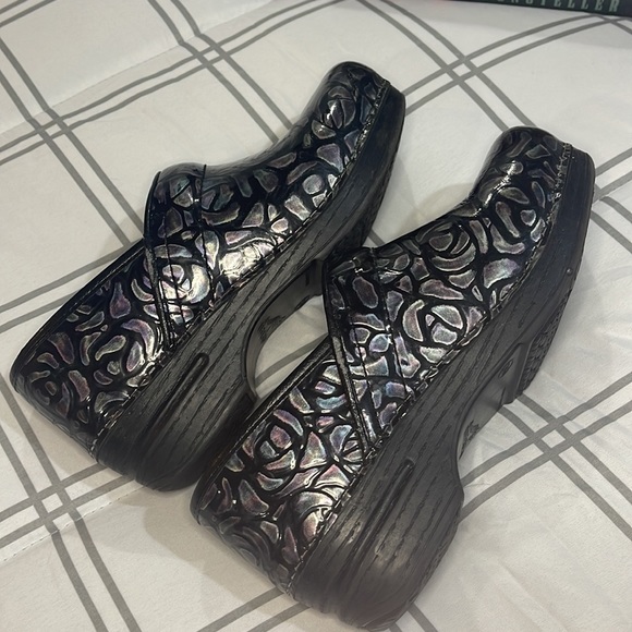 Dansko Clogs 36 EU / 5.5-6 Women’s - Picture 3 of 3